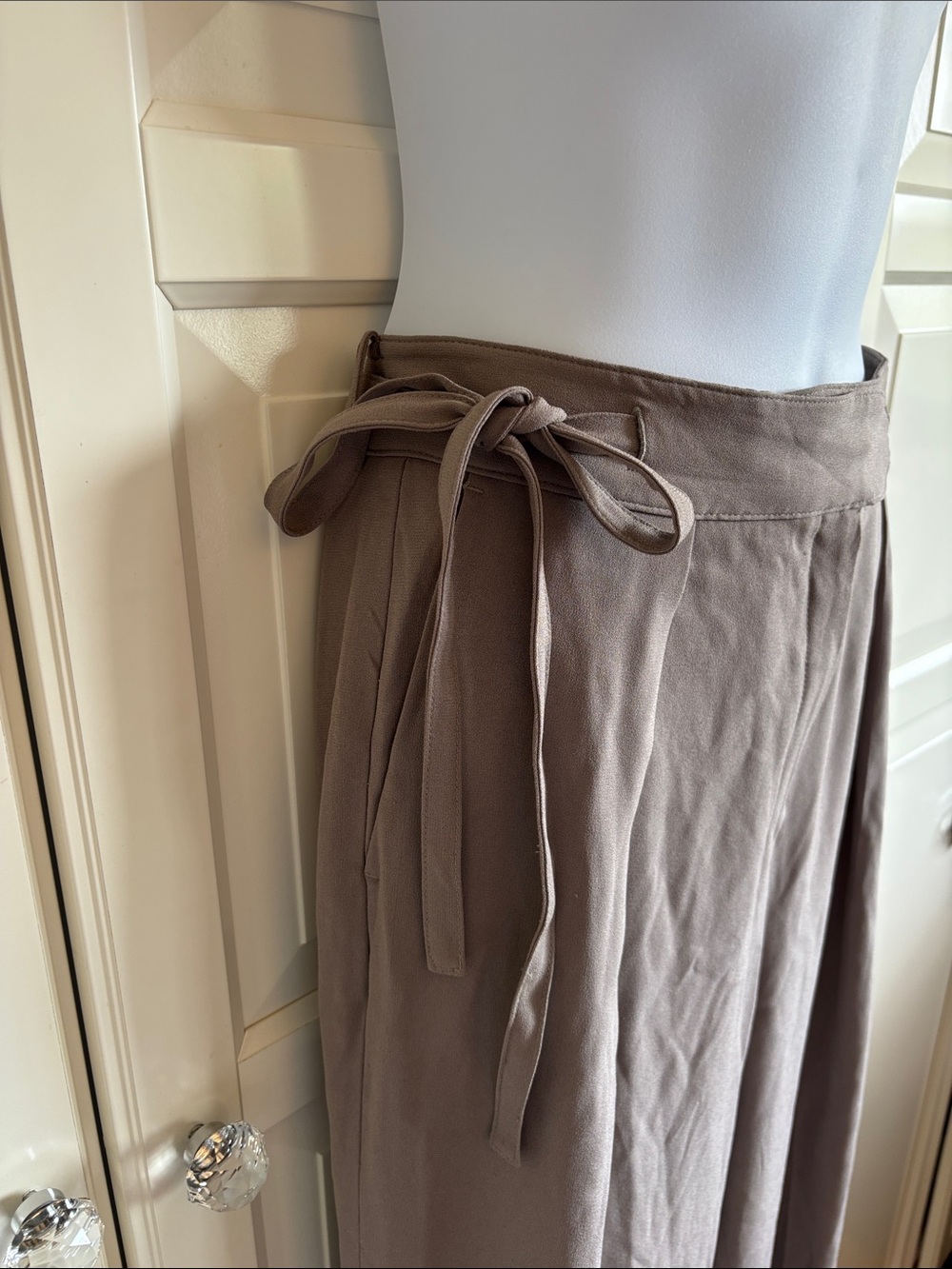 Babaton Cohen Wrap Pants Taupe Triacetate Wide Leg High Rise Mid  2000's Size 8 - Picture 5 of 14